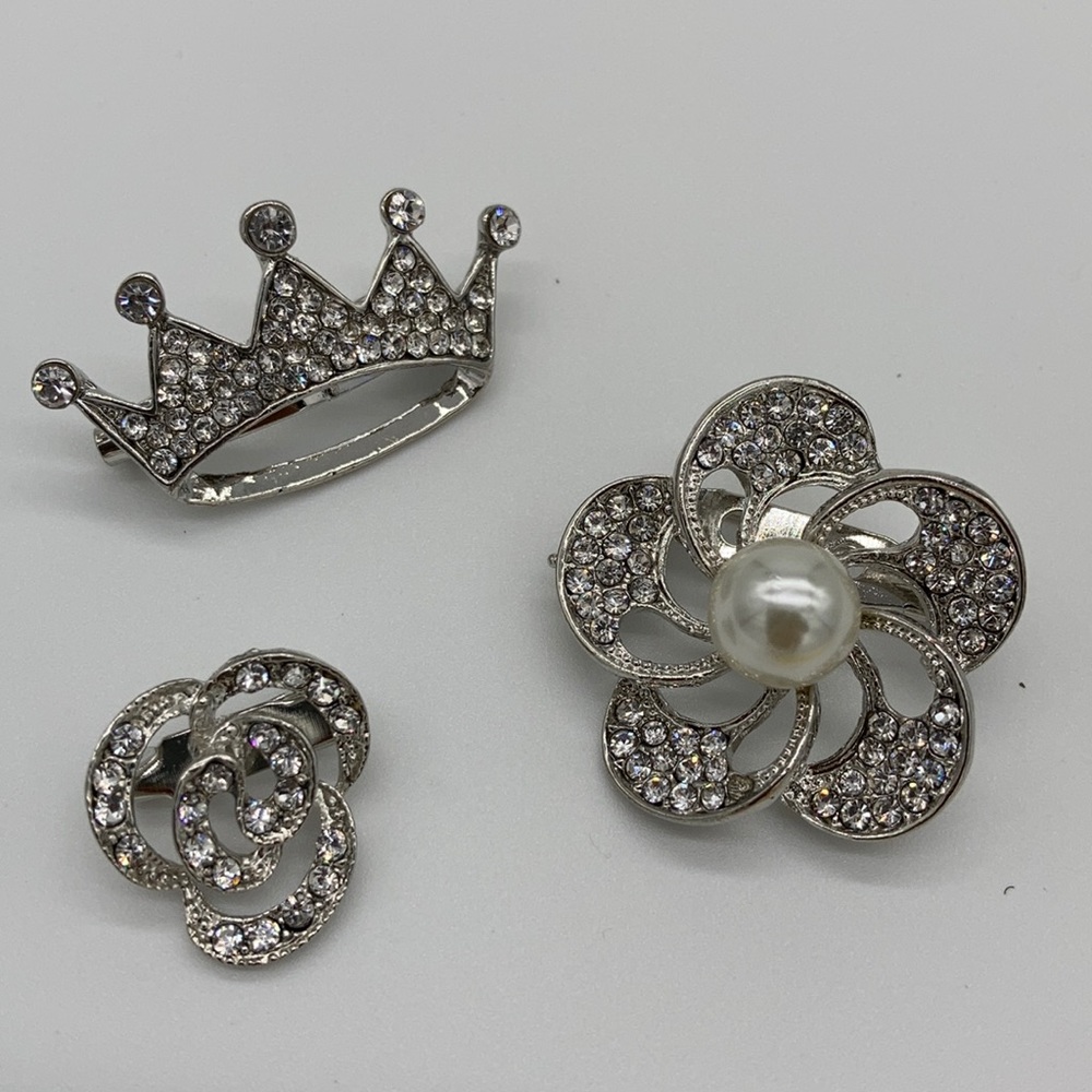 NWT 3 pc Crown Flower Set White Rhinestones